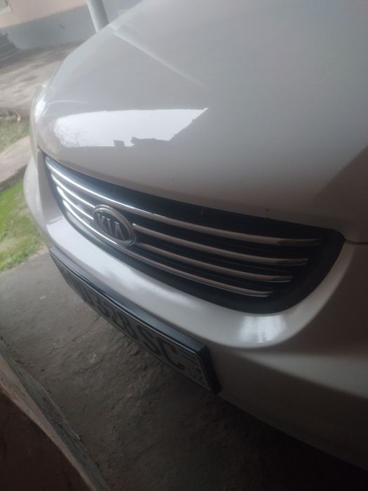 Кия оптима 2007йил срочни сотилади