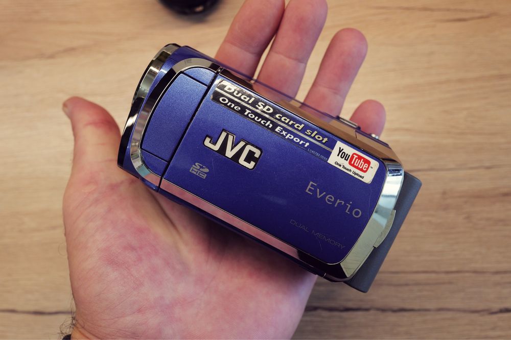 Camera handycam JVC Everio GZ-MS120AE video