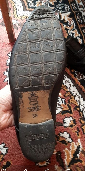 Продам мужские туфли