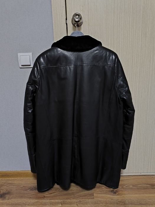 Продам дубленку с шапкой