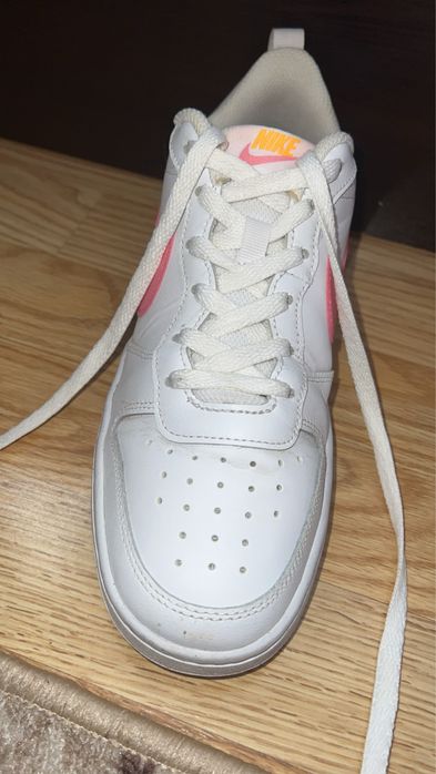 Дамски обувки номер 40