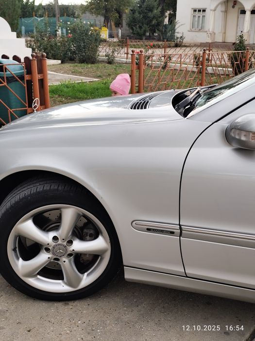 Mercedes Avangarg