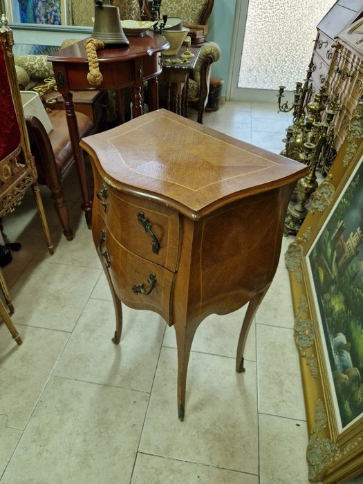 Старо английско антикварно дървено шкафче скрин масив