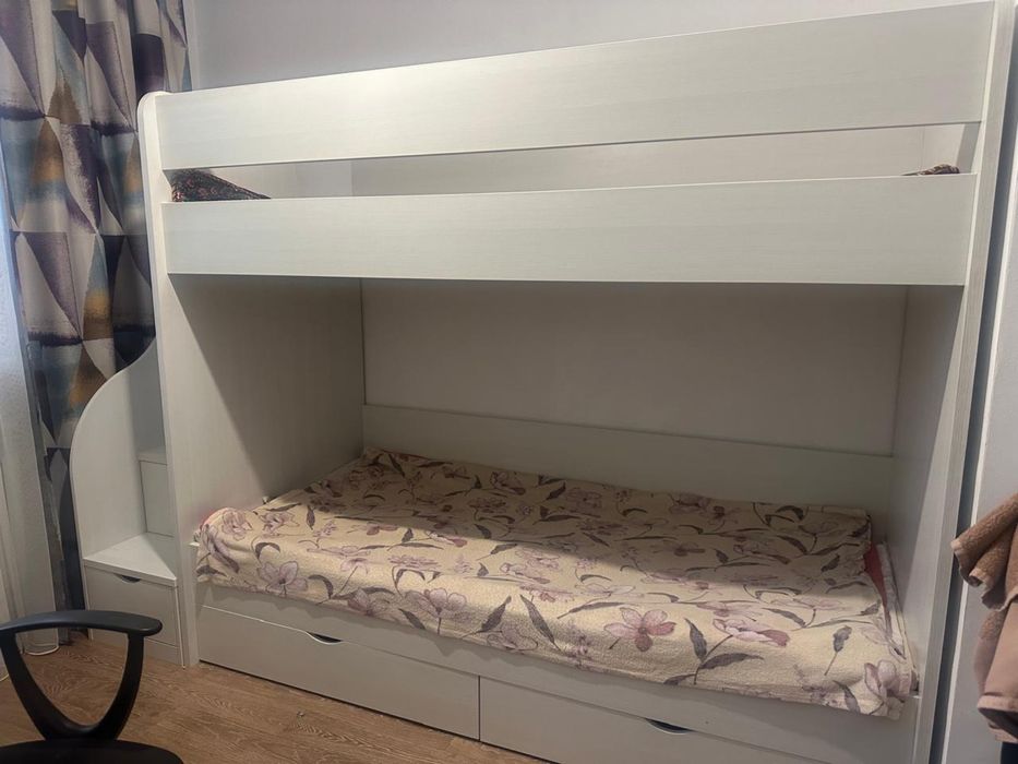 Детский кровать