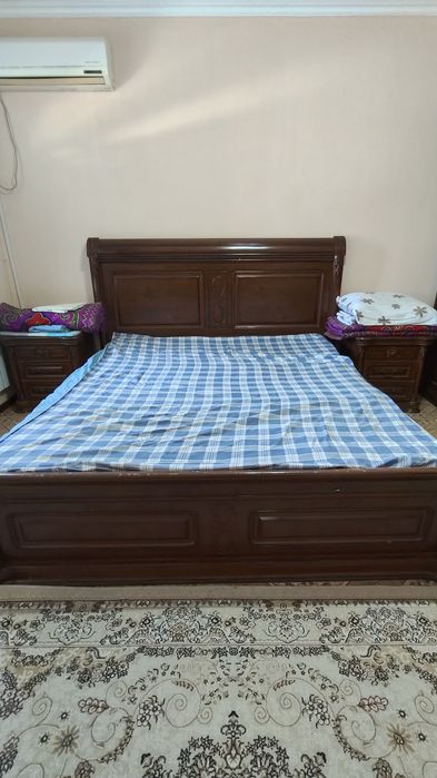 Жатын кровать сатылаты.