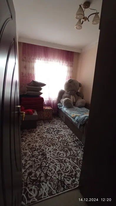 Продаётся 2-х комнатная квартира в Янгихаётском районе Дустлик 1