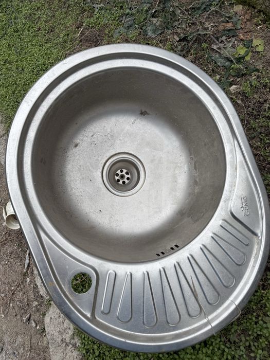 Продам кухонную мойку, в хорошем состоянии