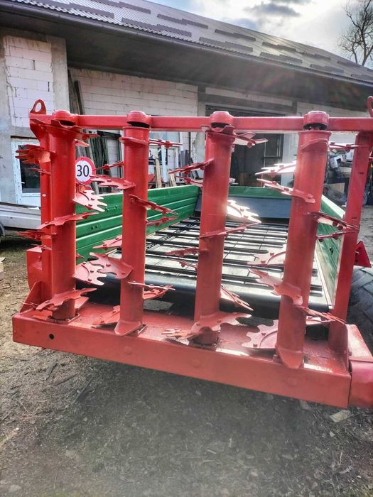 Mig remorca de imprastiat gunoi 4 tone MULI