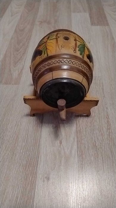 Butoiaș artizanal de lemn