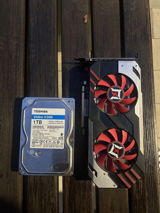 1)Жесткий диск Toshiba 2)Видеокарта Gainward Geforce