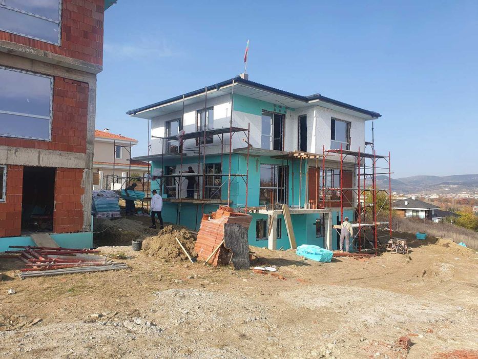 Еднофамилни къщи за продан в затворен комплекс!