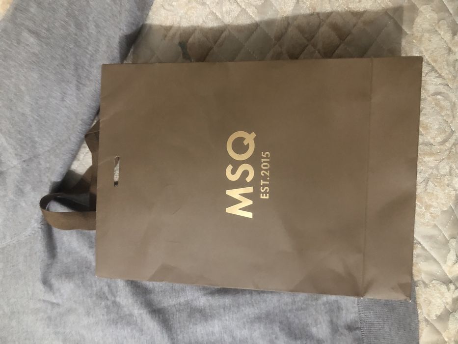 Свитер MSQ