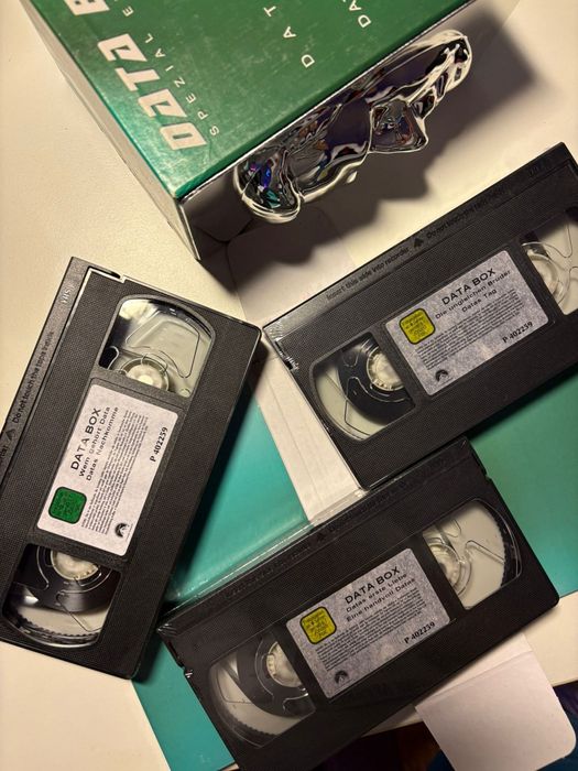 Casete video de colecție Star Trek noi