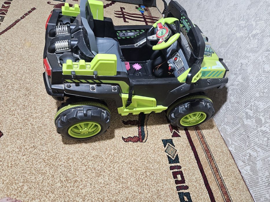 Детская машина большая