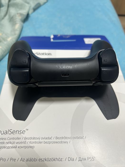 Джойстик за playstation 5 само бартер за Xbox controller
