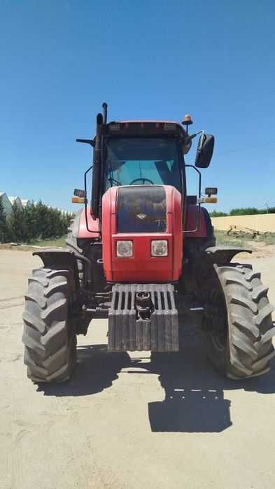 МТЗ-2022 трактор сотилади, 2020 йил, 212 от кучи, бахоси 450 млн сум