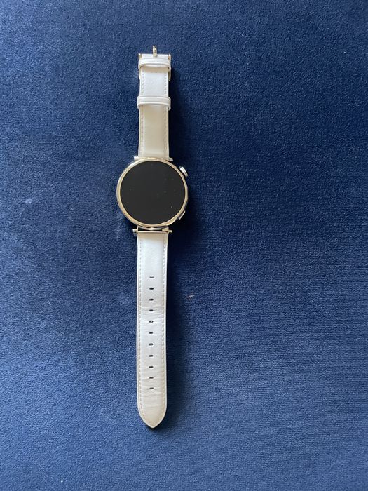 Продам часы HUAWEI GT 5