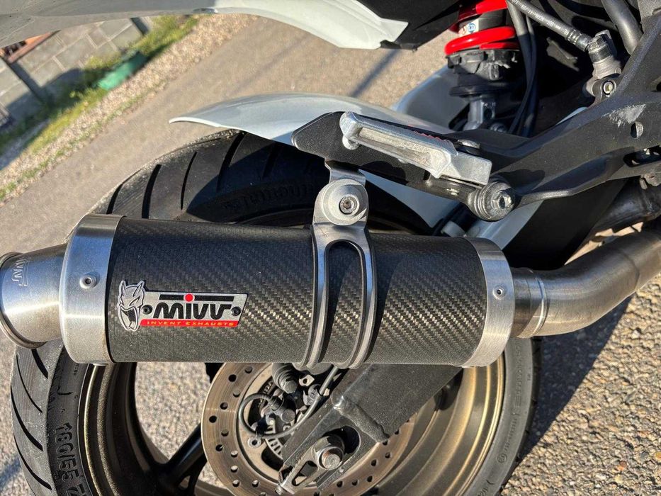 Vand Honda Hornet 600 cm 3 / 29.600 Km / 2010