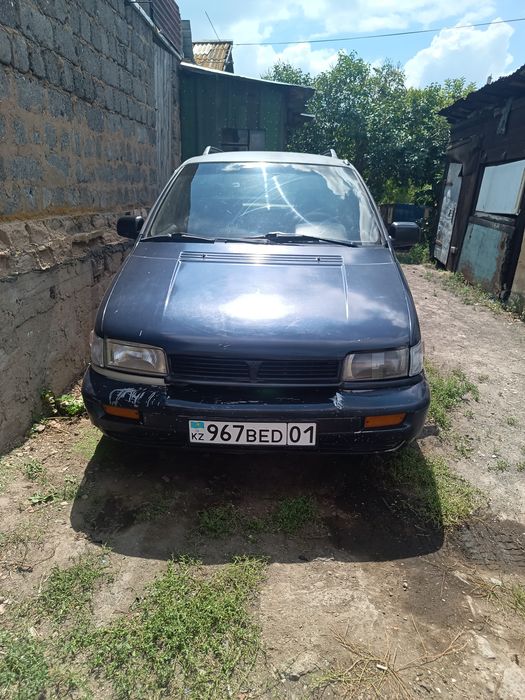 Продам метсубиси вагон .