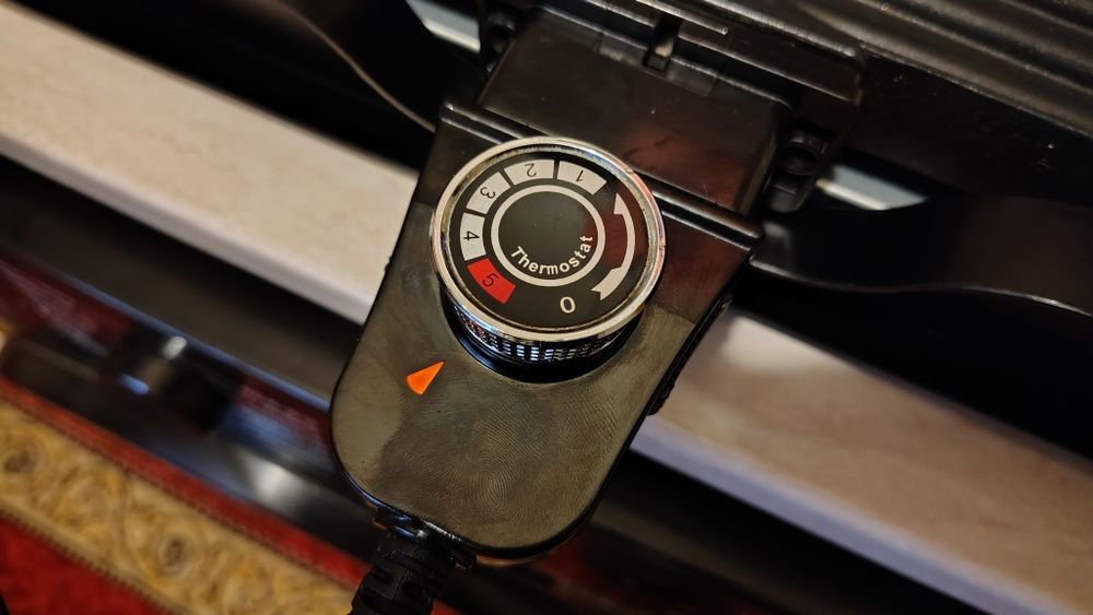 Gratar electric Star-Light EGB-2200W,  Temperatura reglabila, Negru