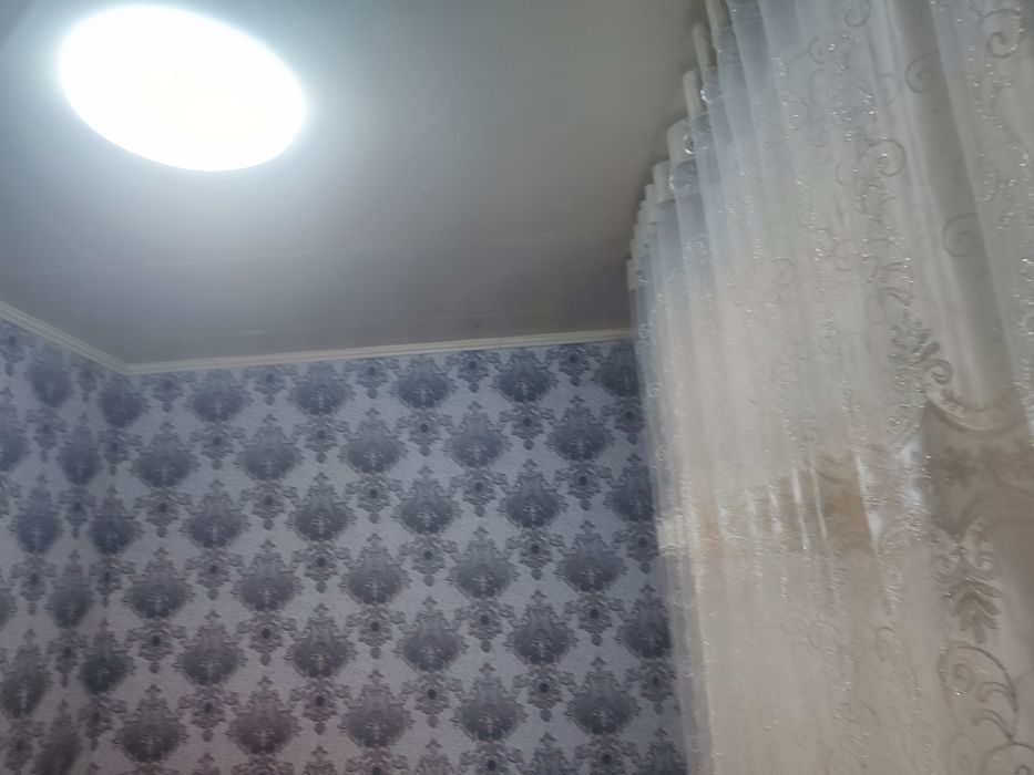 Уй сотилади.ховли