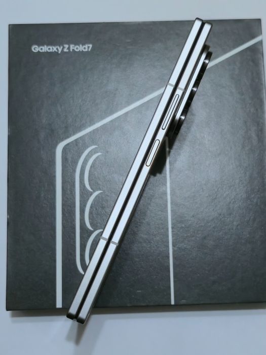 Vand/schimb Samsung Z Fold7 256gb