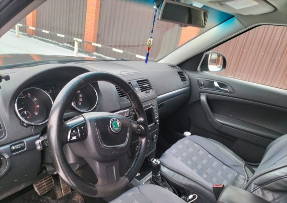 Продам Skoda Yeti 2013г.