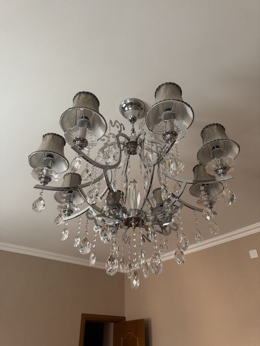 Люстра 8 рожковая