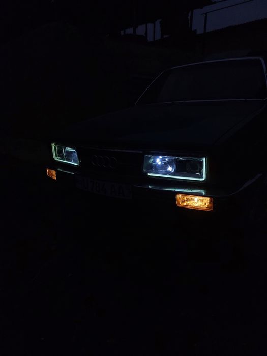 Audi 100 c2 holati zor