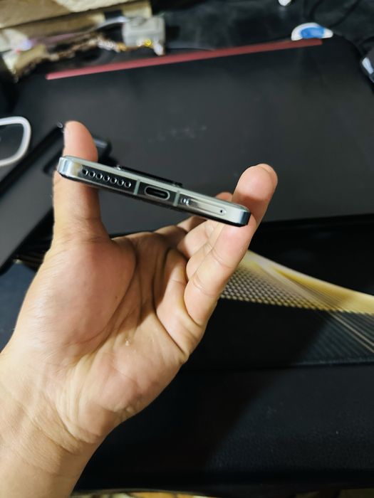 Xiaomi 14 pro flagman