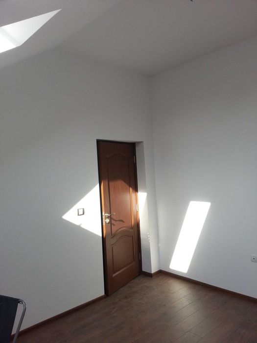 Finisaje interioare și construcții case la roșu