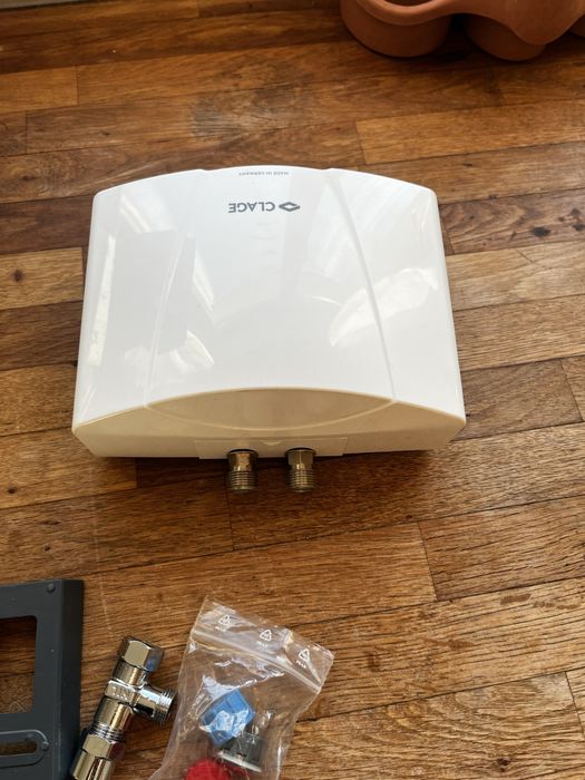 Проточен бойлер clage MBH4