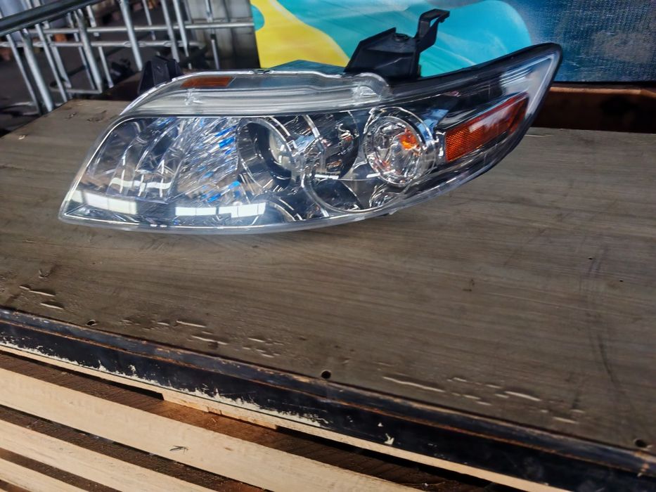 Ляв фар за infinity fx 35 xenon