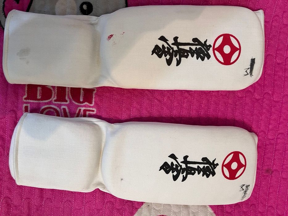 Продам костюм каратэ