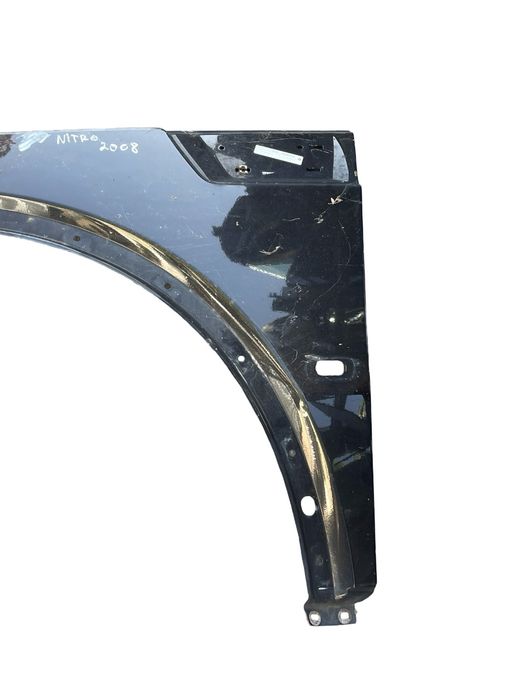 Aripa Stanga Fata Dodge Nitro 2006 - 2012