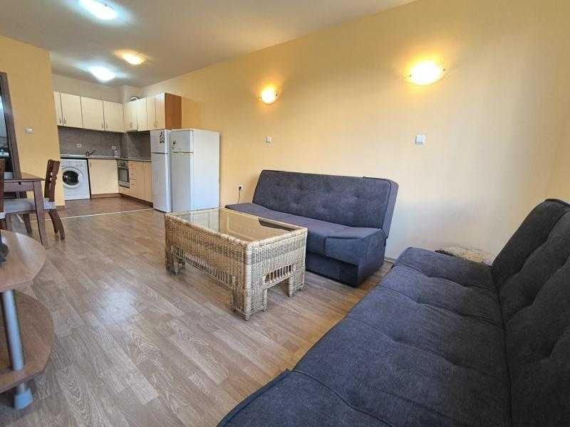 Дава се под наем Двустаен апартамент в Бургас, Зорница - 64 кв.м за 357 € - Снимка #1