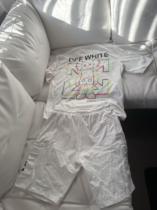 Compleu off white