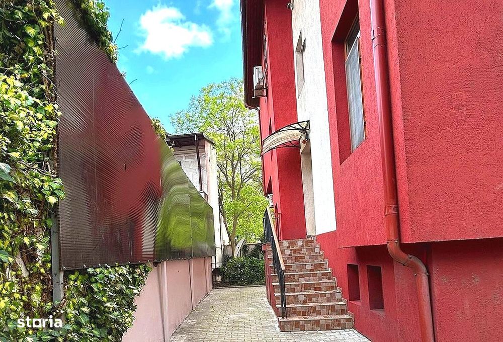 Vila 300 mp | 8 Camere | Ideala Birouri, Clinica sau Afterschool | Tei