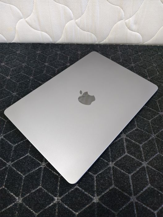 MacBook Air M3 16/512GB 92% Silver