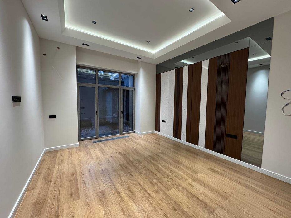 СРОЧНО !! Продается участок в Яшнабаде 2 соток 5 комнат