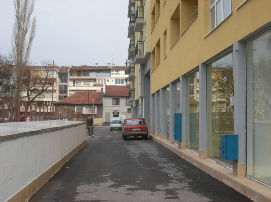 Продавам помещение за търговски дейности