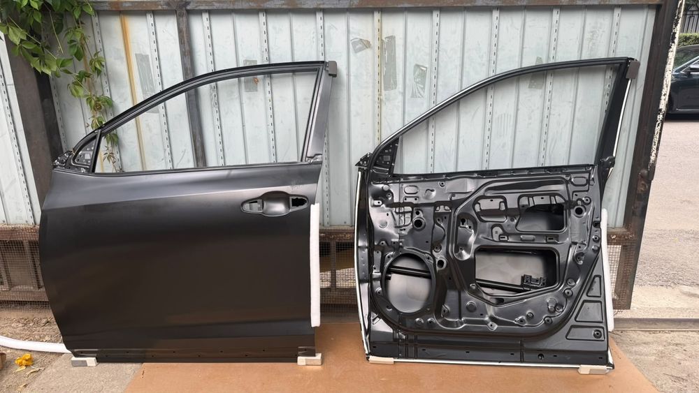 Дверь передняя Toyota Highlander