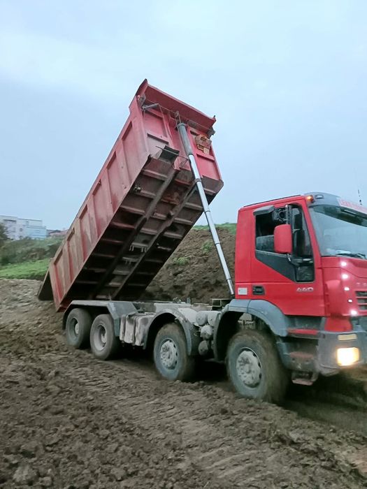 Iveco 8x4 trakker