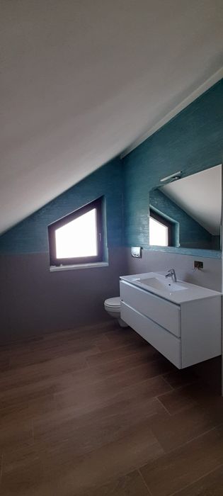Inchiriez casă in duplex