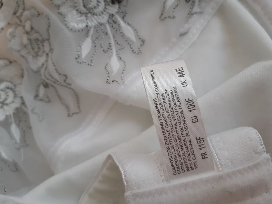 Голям размер сутиени