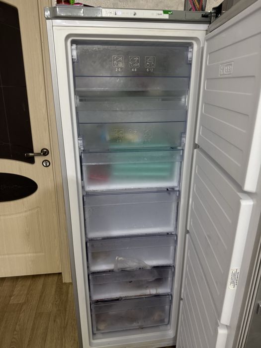 Морозильник Beko