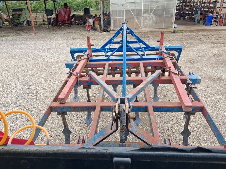 Vand  scalificator  toate dălți noi pe el lamă de de lucru 2.60 cm