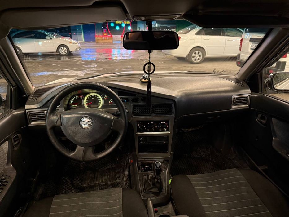 Neksiya sons tramblor luks