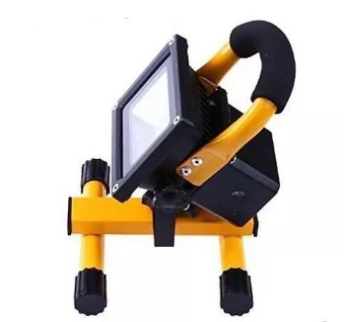 Акумулаторен 12/220v L E D диоден прожектор осветителна вана