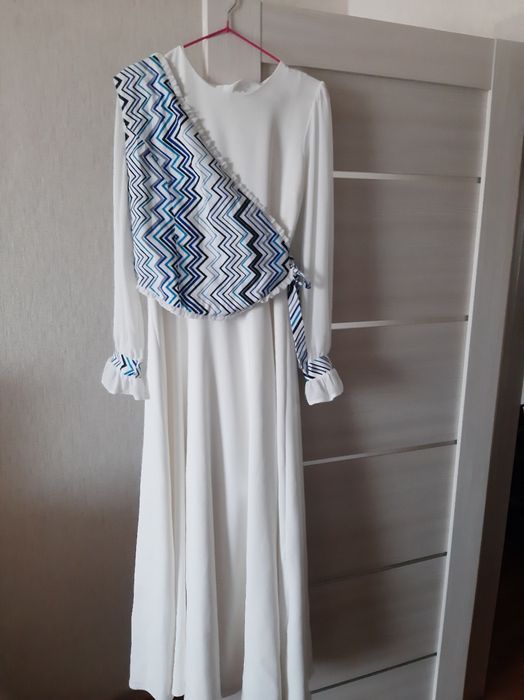 Продам платье с желеткой